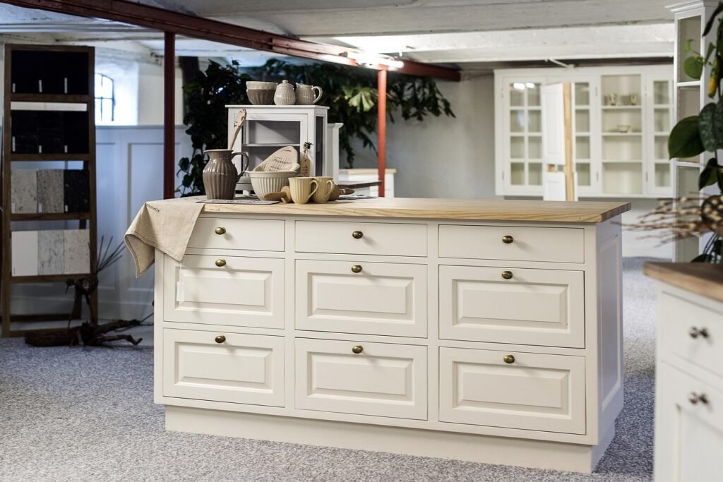 create, chest of drawers, kitchen, closet, furniture, tree, cabinet, wardrobe, storage, bedroom, shelf, nature, tray, furnishing, decor, home, design, white